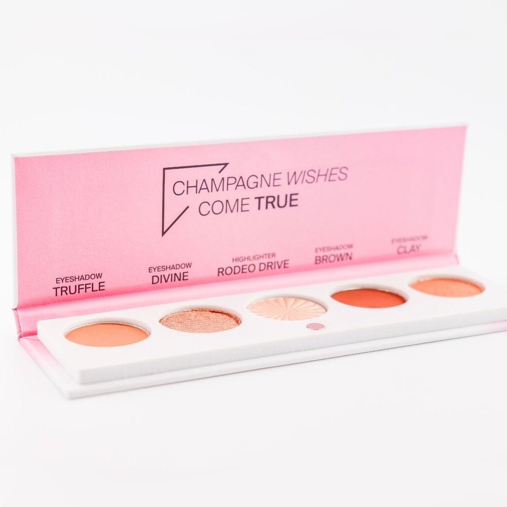 ****Ofra signature Palette LUXE**** NWT BNIB